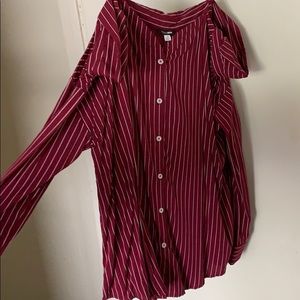 Off the shoulder long sleeve pin stripe blouse